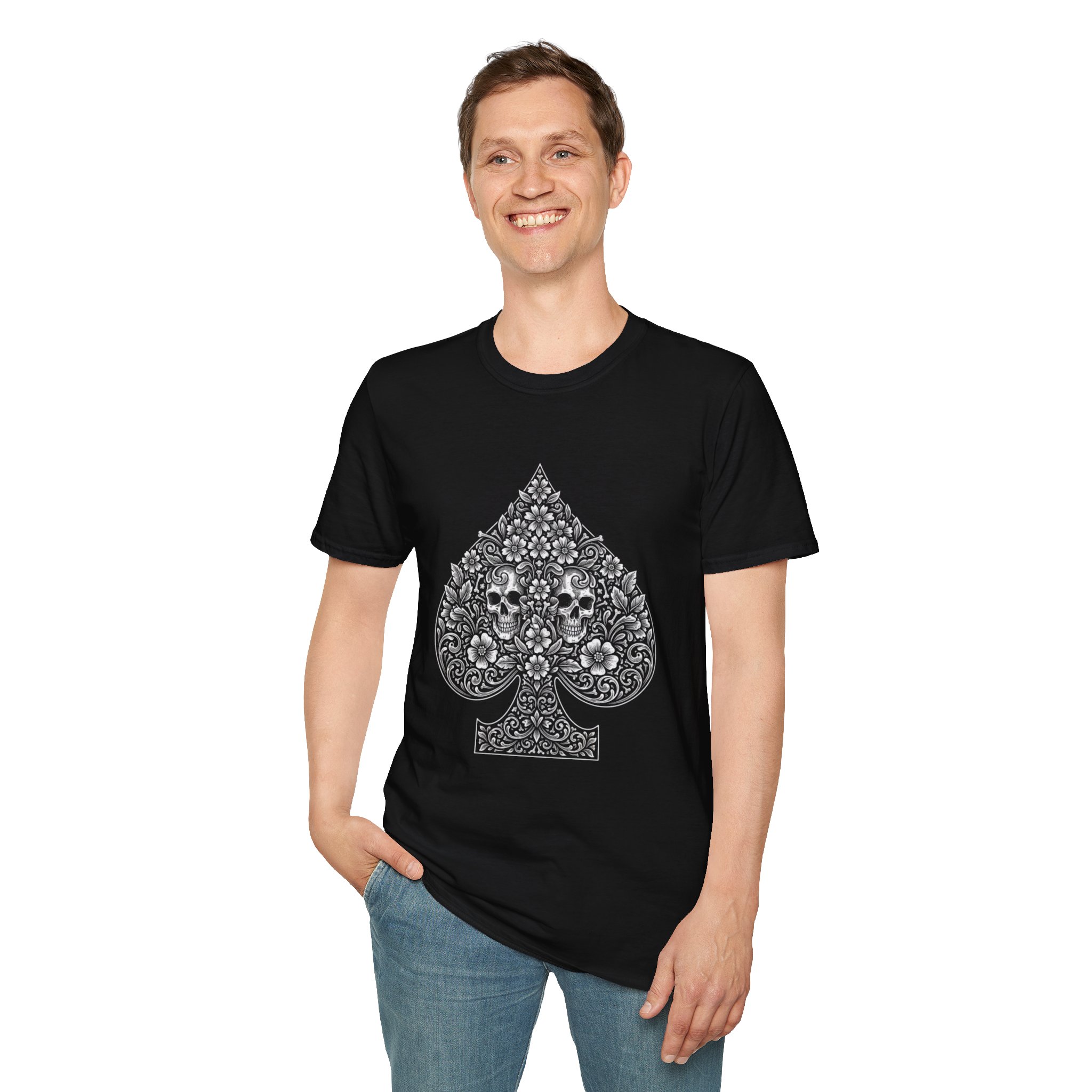 Spade Skull Graphic T-Shirt - Image 7